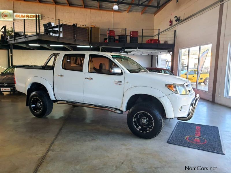 Toyota Hilux 4.0 V6 D/C 4x4 A/T in Namibia