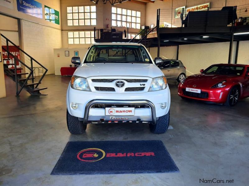 Toyota Hilux 4.0 V6 D/C 4x4 A/T in Namibia