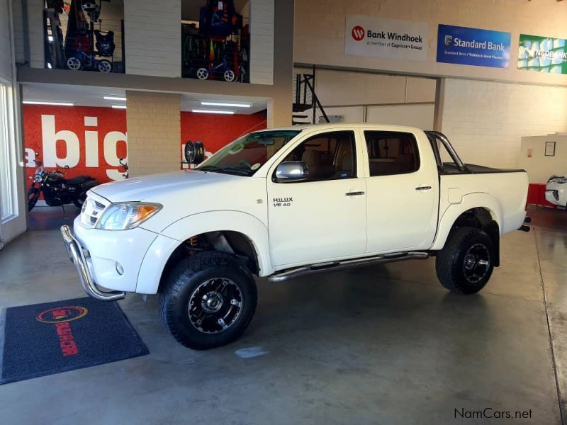 Toyota Hilux 4.0 V6 D/C 4x4 A/T in Namibia