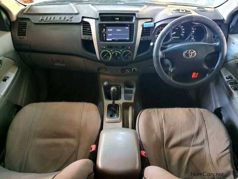 Toyota Hilux 4.0 V6 D/C 4x4 A/T in Namibia