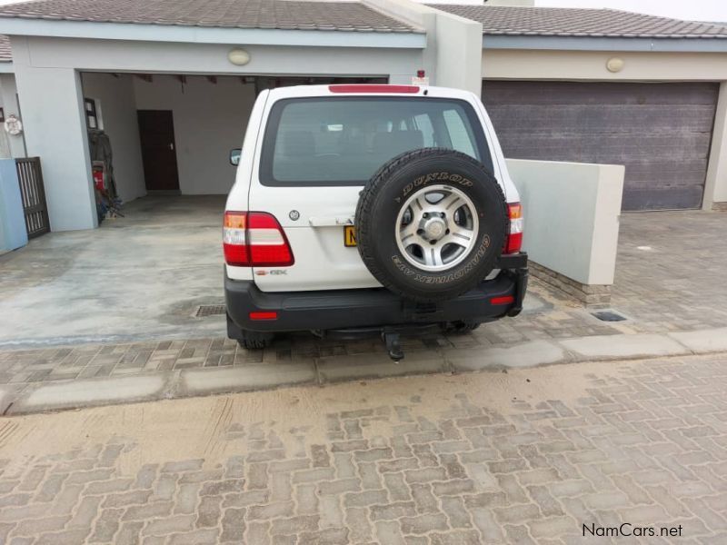 Toyota Land Cruiser 105 GX 4.2 Diesel in Namibia