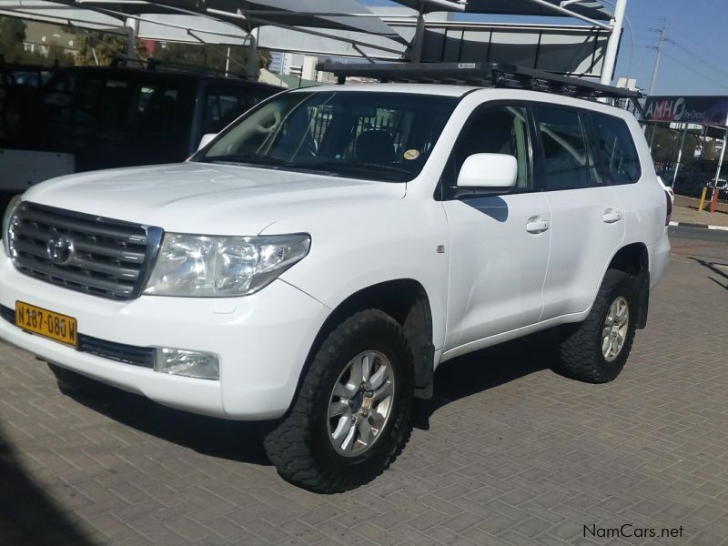 Toyota Land Cruiser 200 V8 4.7 AT in Namibia