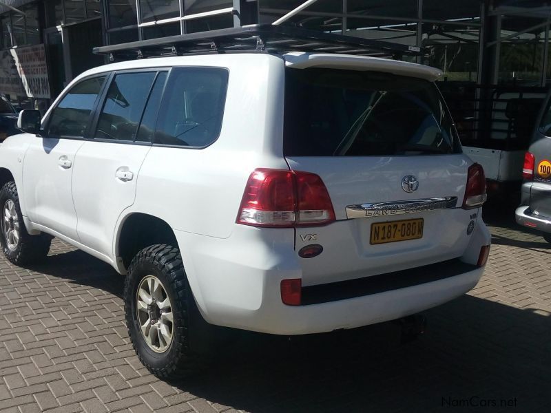 Toyota Land Cruiser 200 V8 4.7 AT in Namibia