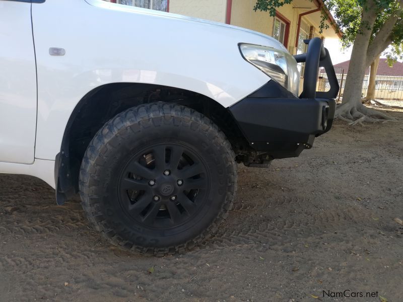 Toyota Land Cruiser 200 series V8 4.7 in Namibia