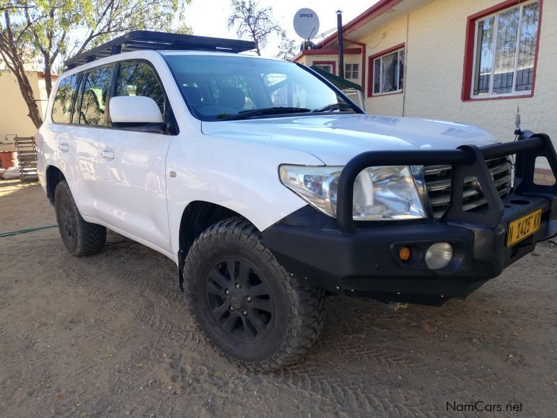 Toyota Land Cruiser 200 series V8 4.7 in Namibia