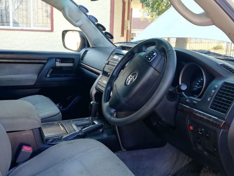 Toyota Land Cruiser 200 series V8 4.7 in Namibia