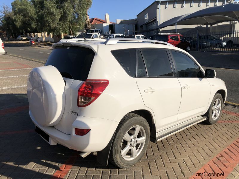 Toyota RAV4 4x4 in Namibia