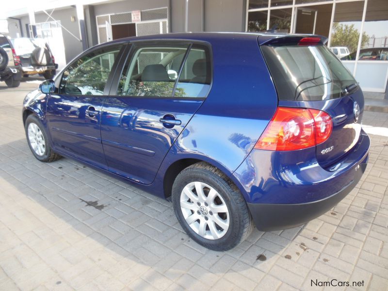 Volkswagen GOLF 5 FSI in Namibia