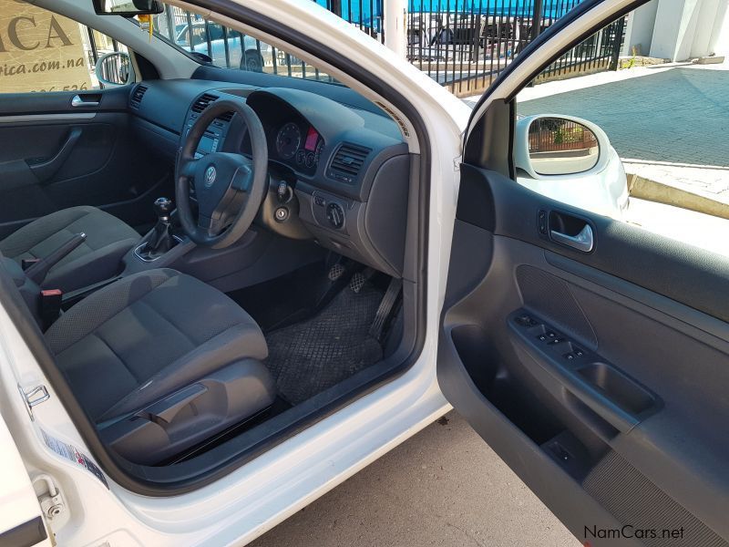 Volkswagen Golf 5 2.0 Comfortline in Namibia