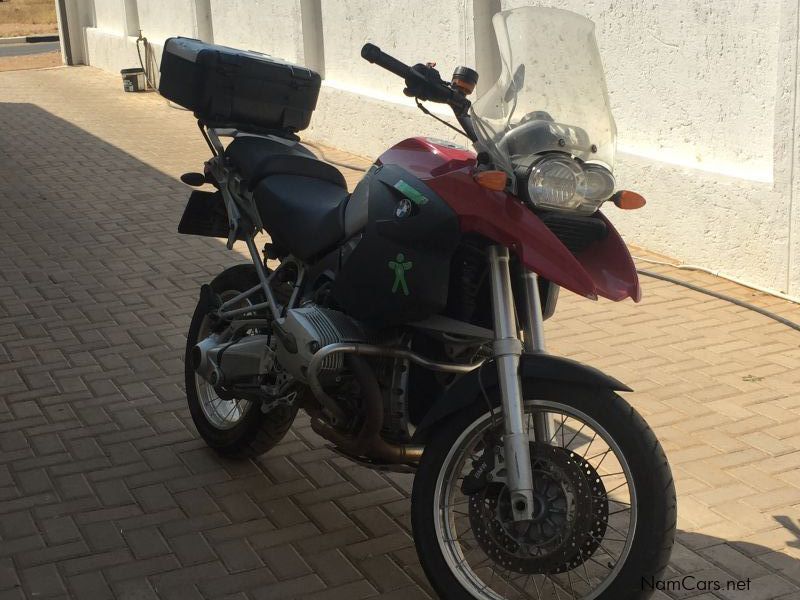 BMW GS1200 in Namibia