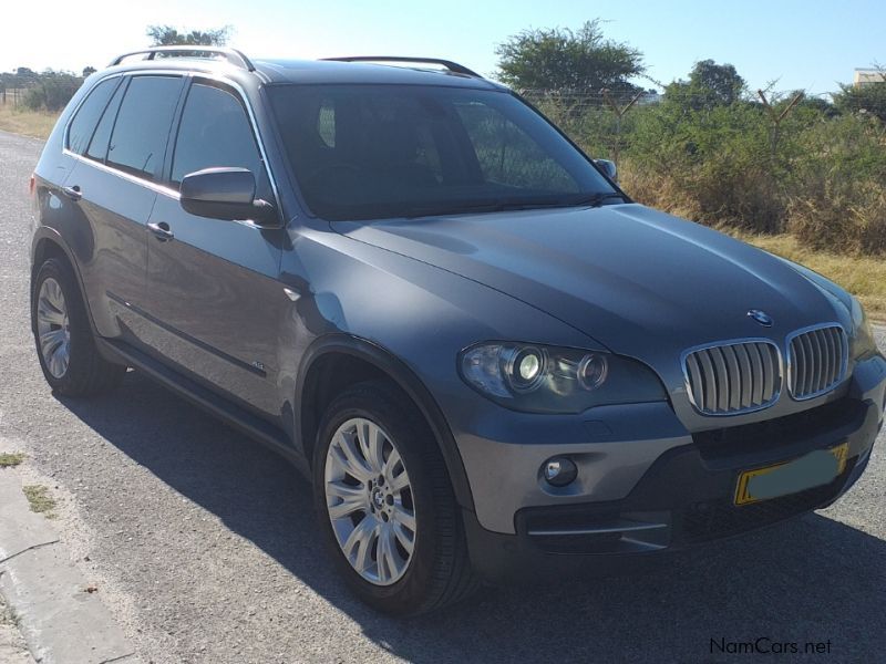 BMW X5 4.8i V8 4x4 in Namibia