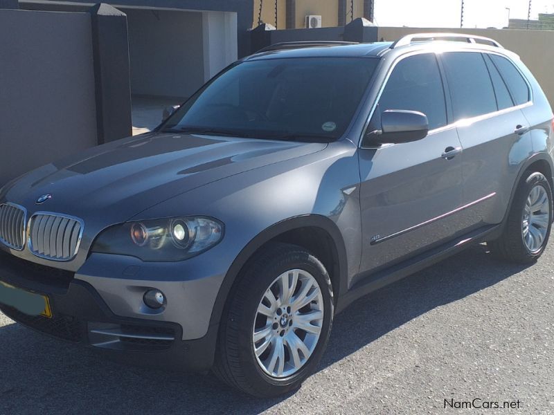 BMW X5 4.8i V8 4x4 in Namibia