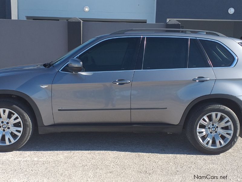 BMW X5 4.8i V8 4x4 in Namibia