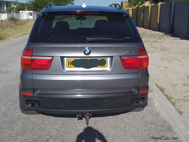 BMW X5 4.8i V8 4x4 in Namibia