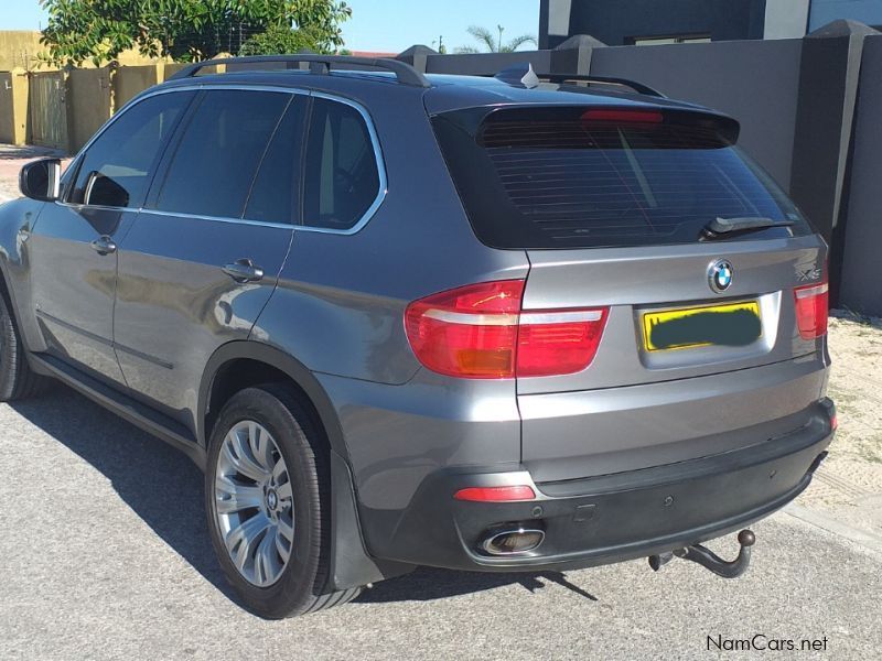 BMW X5 4.8i V8 4x4 in Namibia