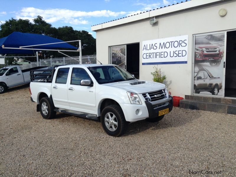 Isuzu KB 300 4x4 D/CAB LX in Namibia