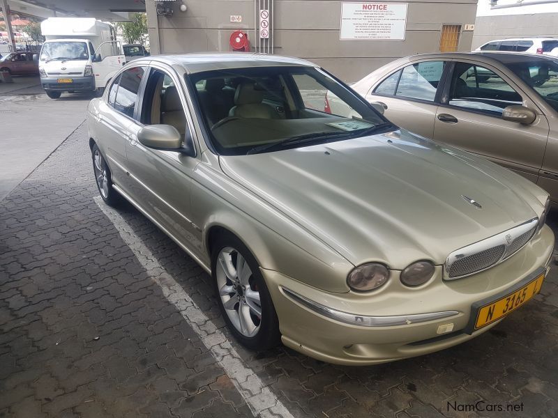 Jaguar XE in Namibia