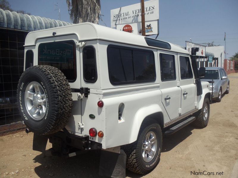 land rover defender puma 110