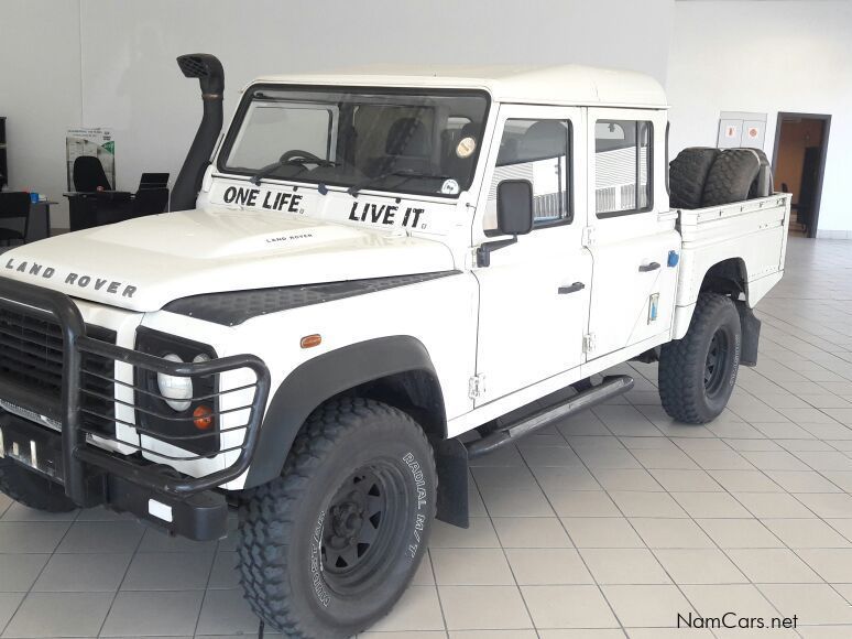 Land Rover Defender Puma 130 in Namibia