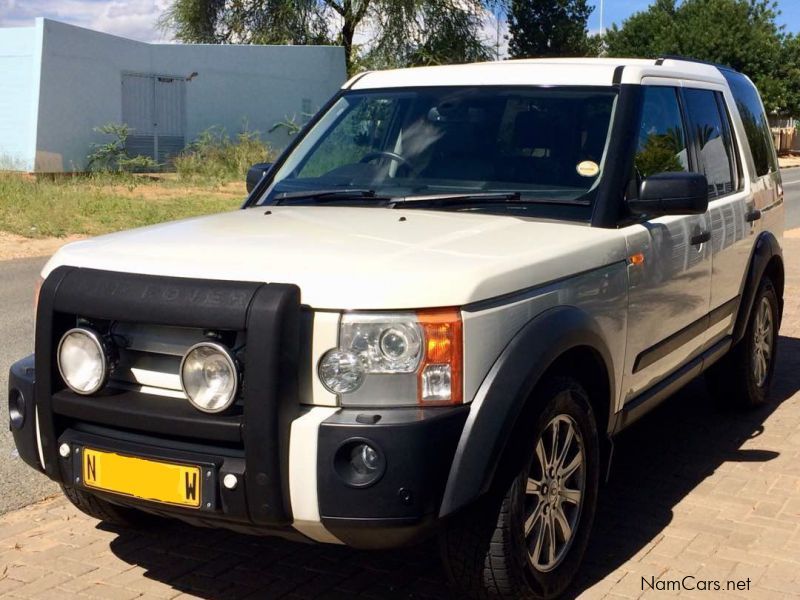 Land Rover Discovery 3 HSE in Namibia