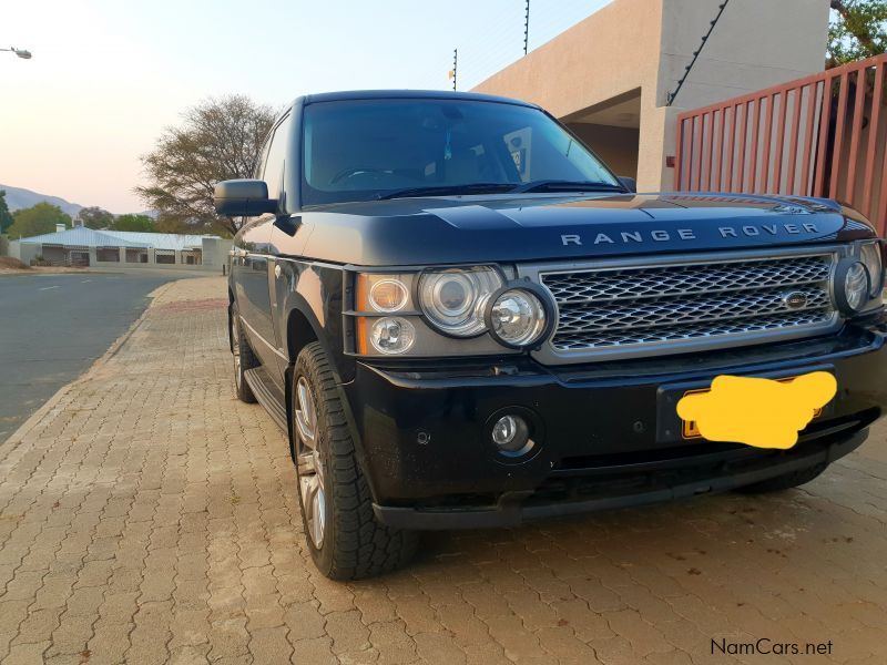 Land Rover Range Rover Vogue SE in Namibia