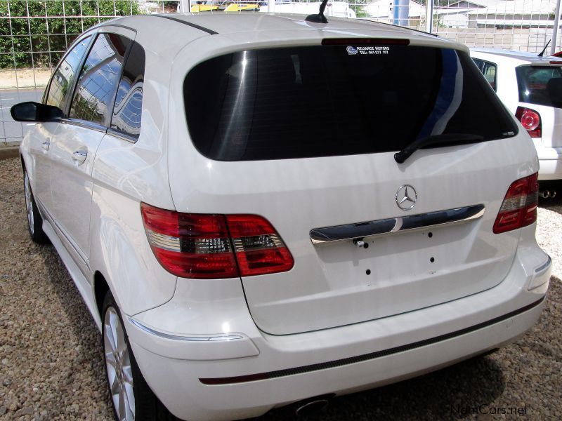 Mercedes-Benz B-180 ELIGANCE EDITION in Namibia