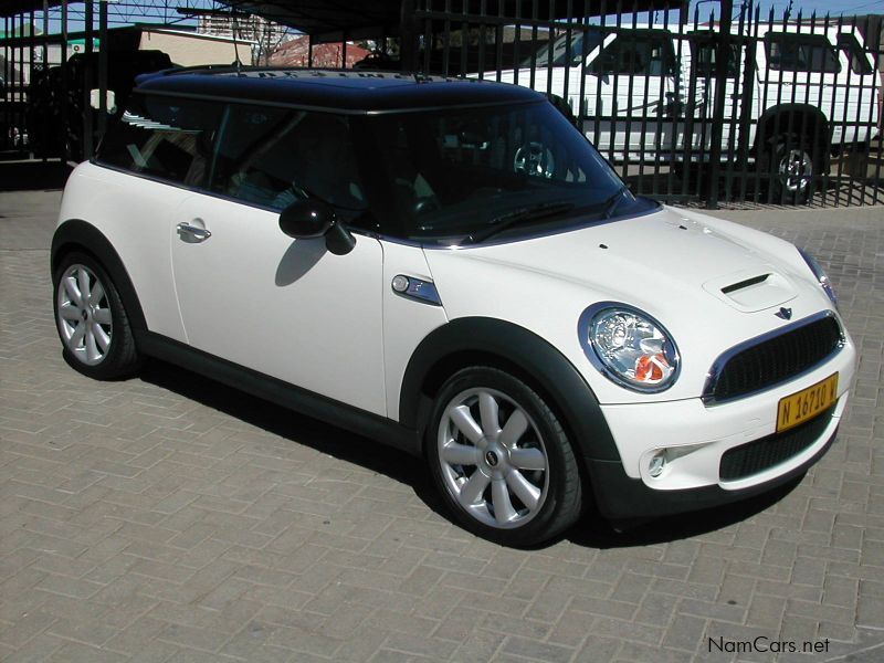Mini Cooper S  Turbo in Namibia