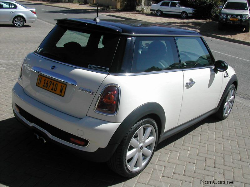 Mini Cooper S  Turbo in Namibia