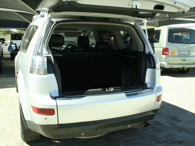 Mitsubishi Outlander 2.4 GLS a/t ( Local) 4x4 in Namibia