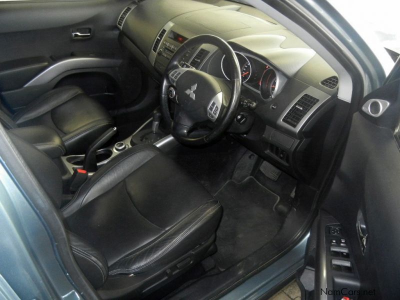 Mitsubishi Outlander in Namibia