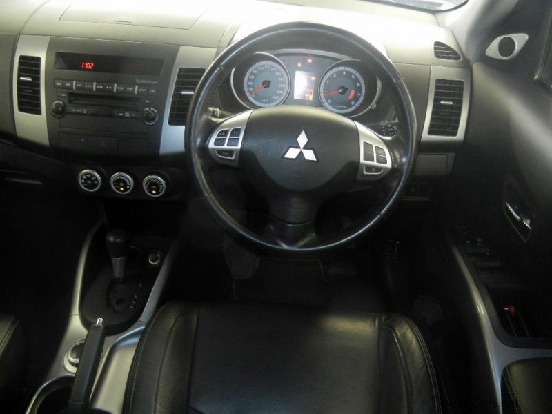 Mitsubishi Outlander in Namibia