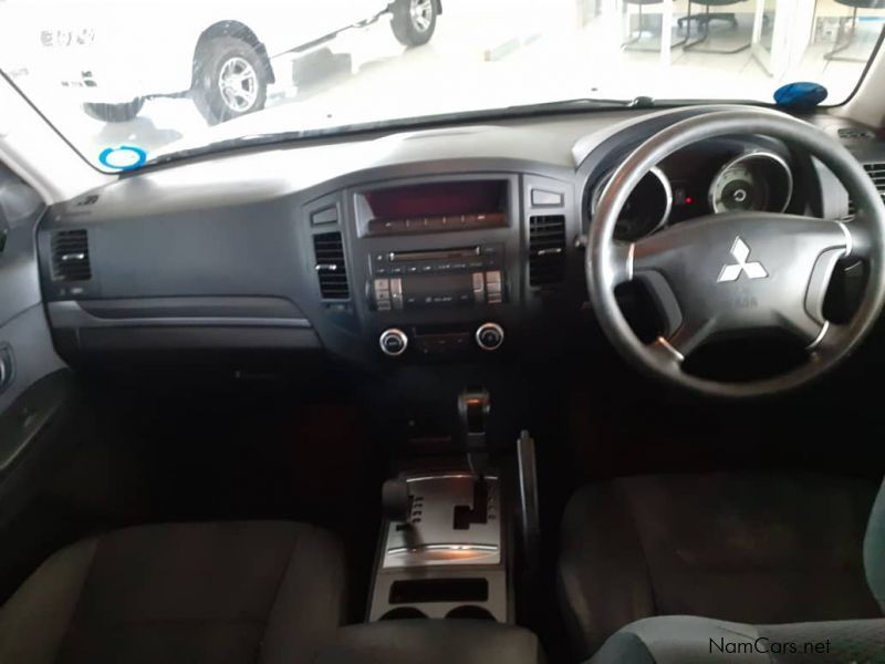 Mitsubishi Pajero 3.2 DID GLX AT 4x4 in Namibia