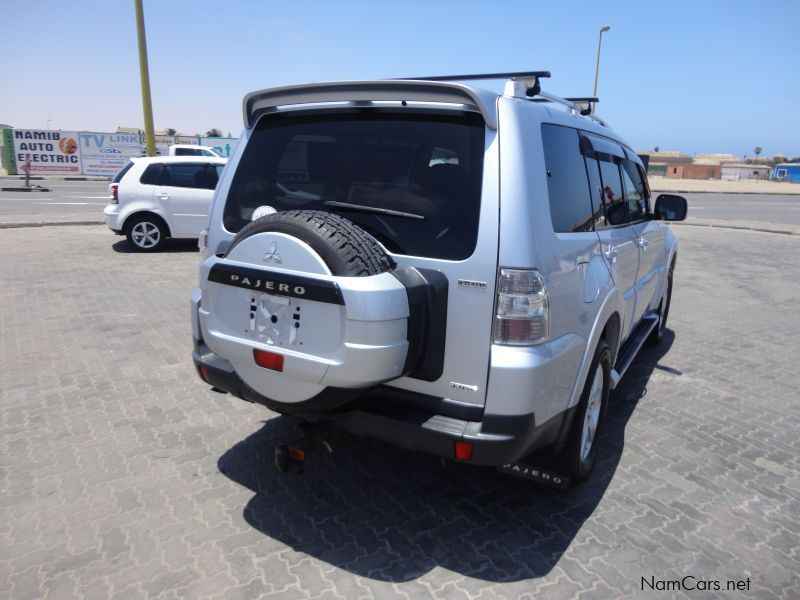 Mitsubishi Pajero 3.8 V6 4x4 in Namibia