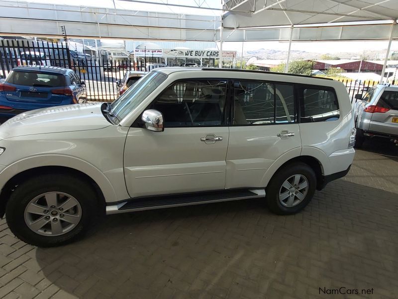 Mitsubishi Pajero LWB in Namibia