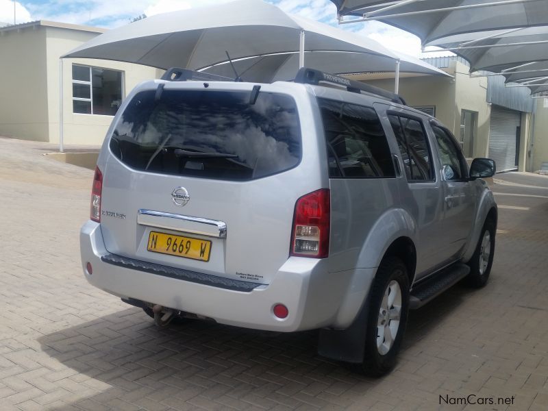Nissan Pathfinder 4lt AWD A/T in Namibia
