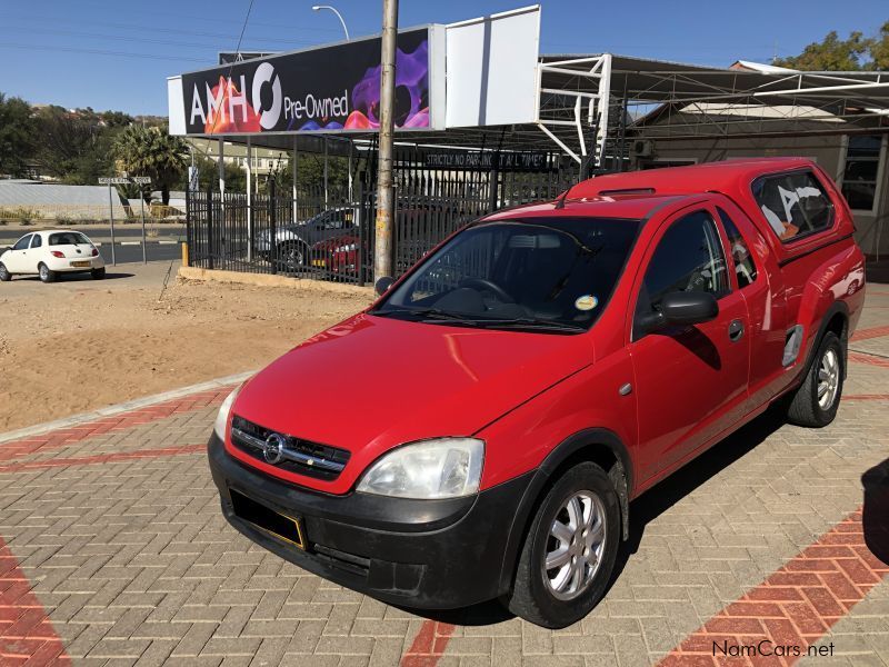 Opel Corsa 1.8 Club in Namibia