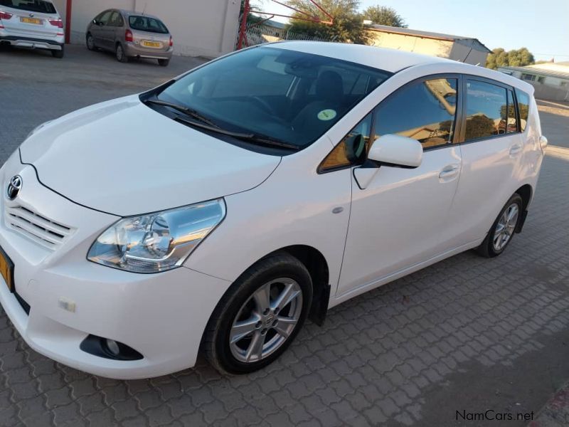 Toyota Avensis 2.2 D4d in Namibia