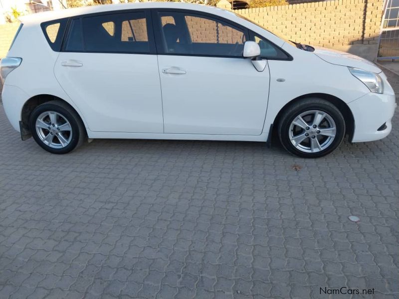 Toyota Avensis 2.2 D4d in Namibia