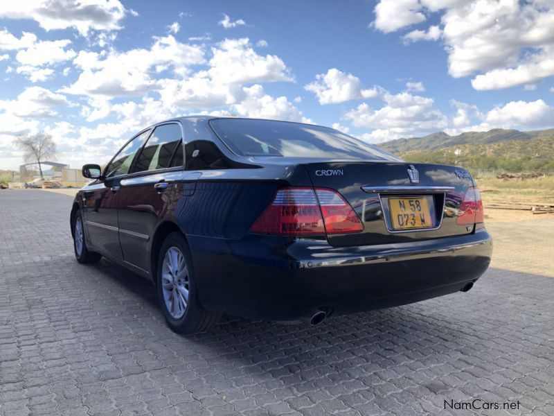 Toyota Crown 3.0L V6 in Namibia