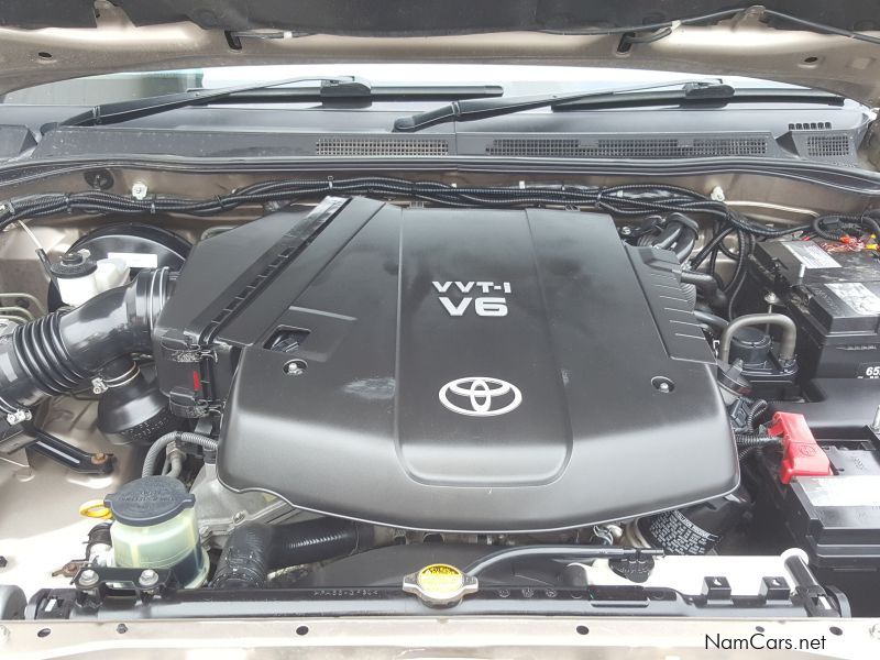 Toyota Hilux 4.0L 4X4 SRX Manual D/C in Namibia