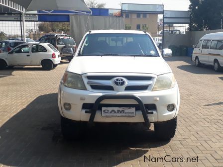 Toyota Hilux 4.0L V6 4x4 D/C in Namibia