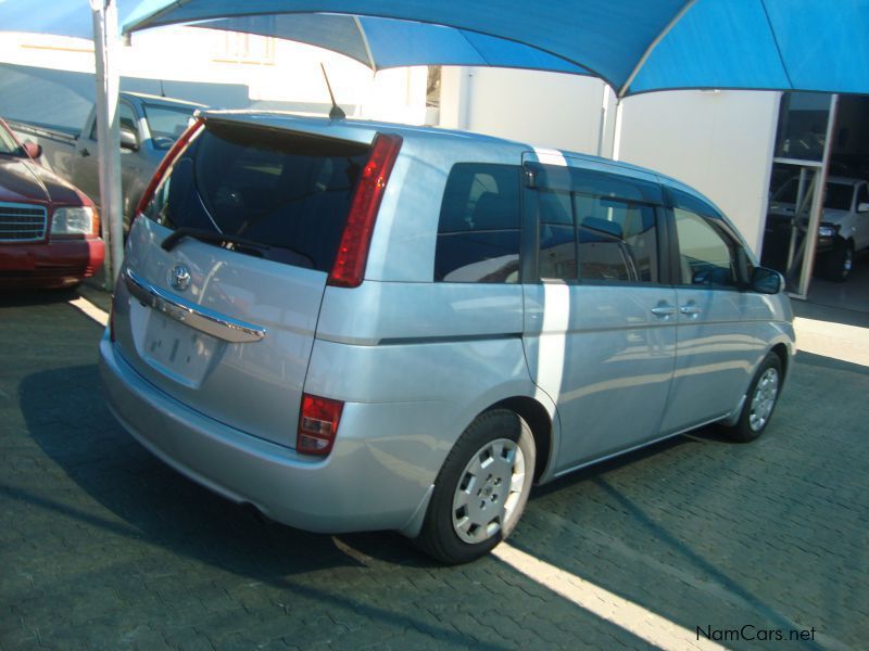 Toyota Isis 1.8  7  Seater in Namibia