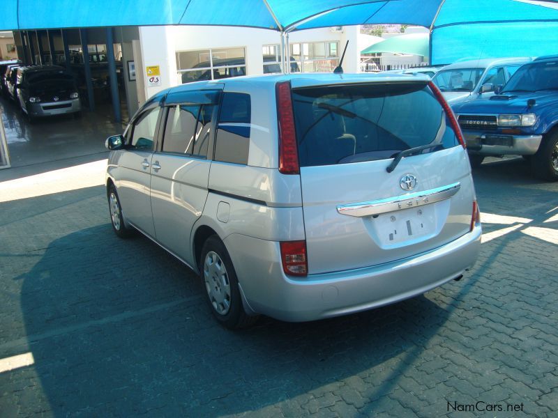 Toyota Isis 1.8  7  Seater in Namibia