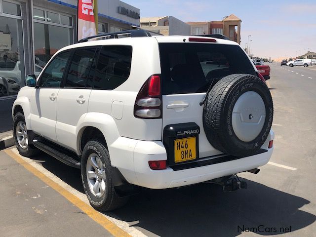 Toyota LAND CRUISER PRADO VX 4.0 V6 AUTO 4x4 in Namibia