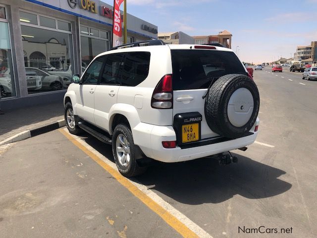 Toyota LAND CRUISER PRADO VX 4.0 V6 AUTO 4x4 in Namibia