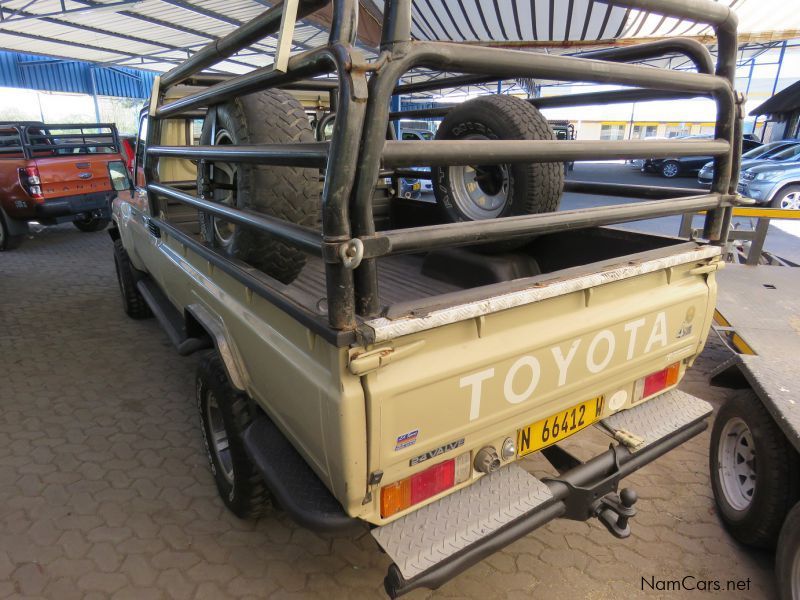 Toyota LANDCRUISER 4500 EFI in Namibia