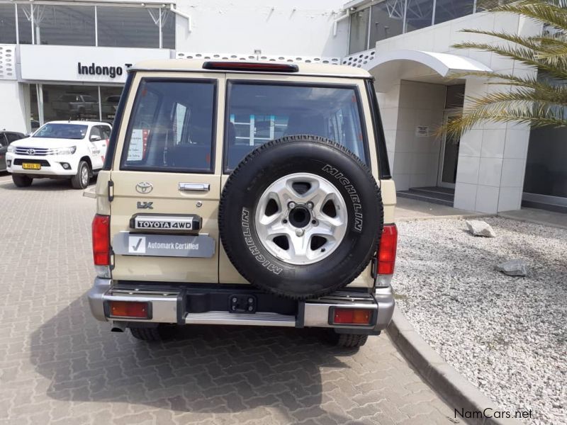 Toyota LANDCRUISER 70 4.2D S/W in Namibia