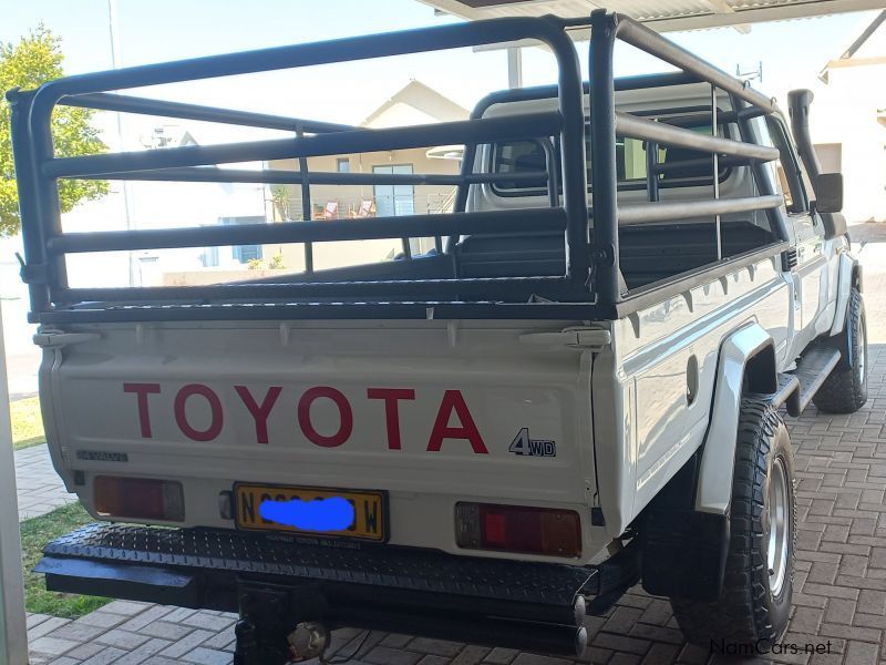 Toyota Land Cruiser 4.5 EFI Petrol in Namibia