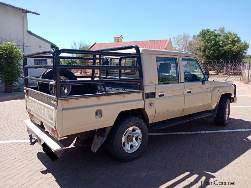 Toyota Land Cruiser 70 Series 4.5 EFI in Namibia