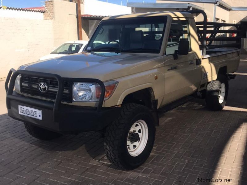 Toyota Land Cruiser 79 4.2D P/U S/C in Namibia